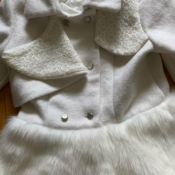 Gorgeous winter white coat size small - Picture 3 of 3